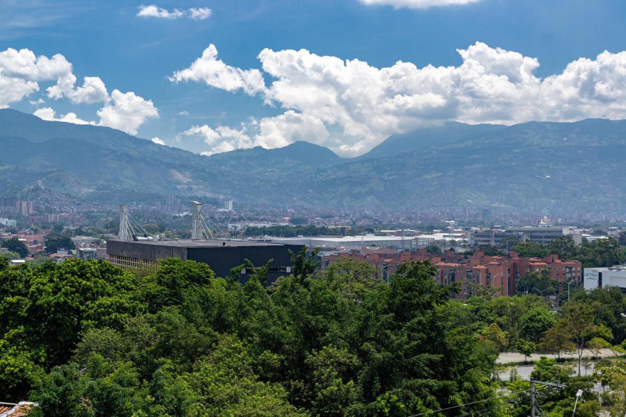 Alcazar De Oviedo By Ee Hoteles Медельїн Екстер'єр фото